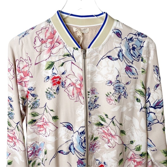 NWT Mystree Banded Floral Satin Bomber Jacket Size Small - Picture 2 of 8